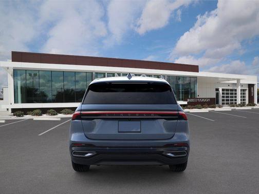 Whisper Blue Metallic Clearcoat 2026 Lincoln Nautilus Premiere