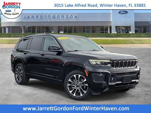 Diamond Black Crystal Pearlcoat 2023 Jeep Grand Cherokee L Overland