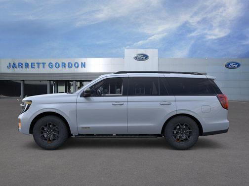 Glacier Gray Metallic Tri-Coat 2026 Ford Expedition Tremor