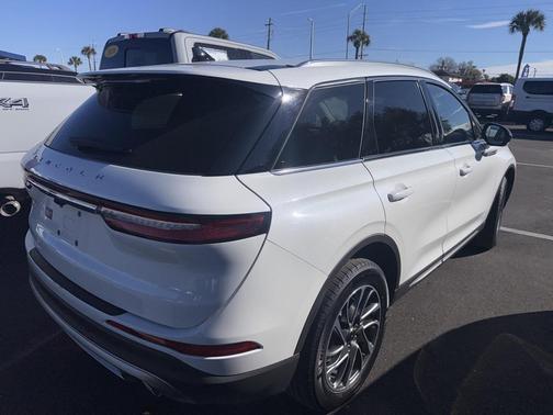 2022 Lincoln Corsair Standard