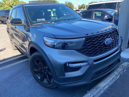 2022 Ford Explorer ST