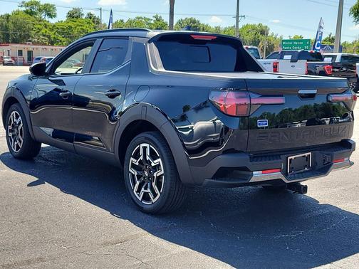 Phantom Black 2025 Hyundai SANTA CRUZ Limited