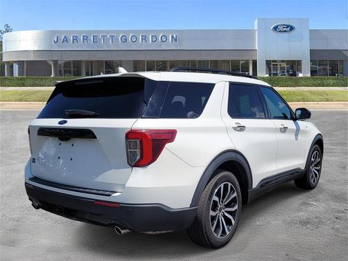 2022 Ford Explorer ST-Line