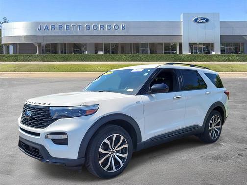2022 Ford Explorer ST-Line