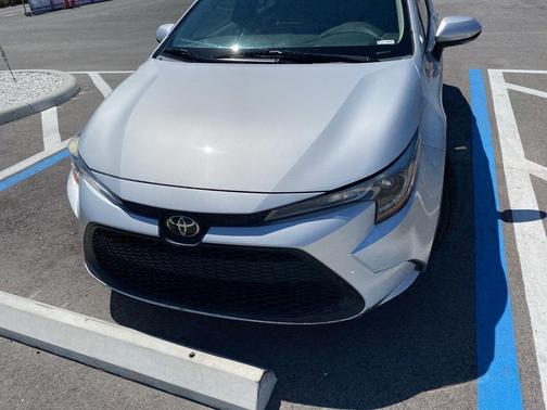 Classic Silver Metallic 2021 Toyota Corolla LE