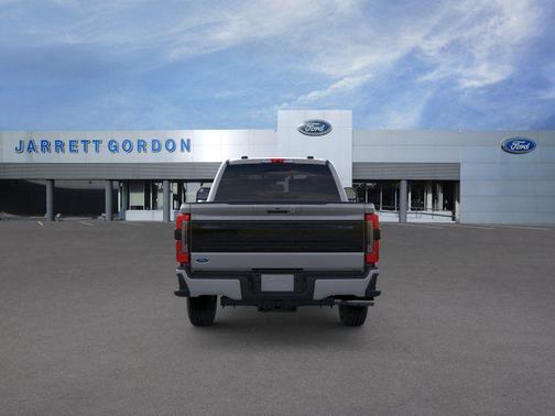 Avalanche 2026 Ford F-350 Platinum