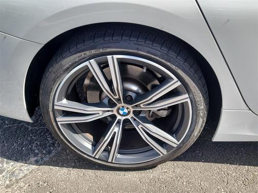 2023 BMW 330 xDrive