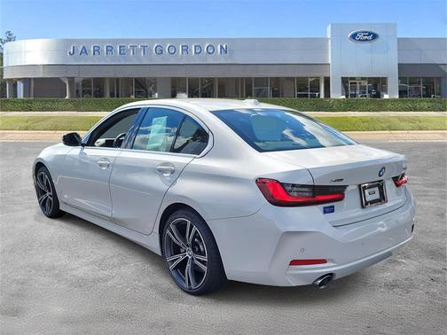 2023 BMW 330 xDrive