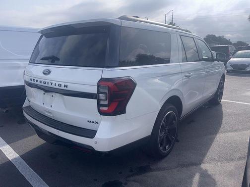 Star White Metallic Tri-Coat 2023 Ford Expedition Max Limited