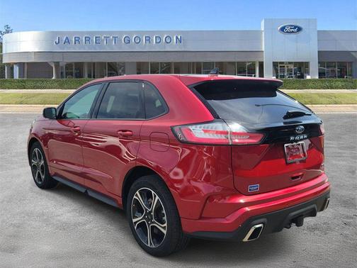 Rapid Red Metallic Tinted Clearcoat 2022 Ford Edge ST