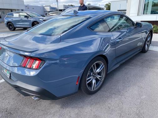 2025 Ford Mustang EcoBoost Premium