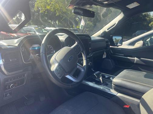 Oxford White 2023 Ford F-150 XLT