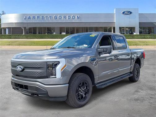 2025 Ford F-150 Lightning XLT