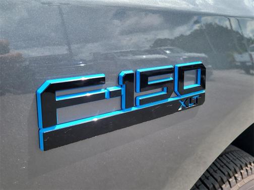 2025 Ford F-150 Lightning XLT