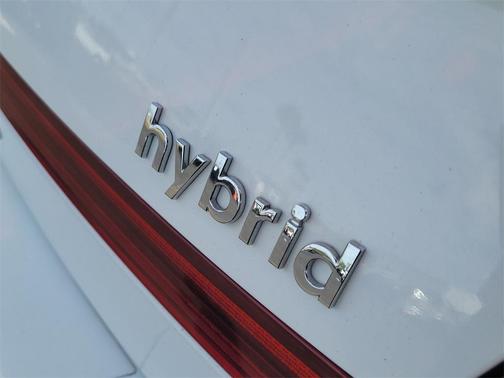 2023 Hyundai SONATA Hybrid SE
