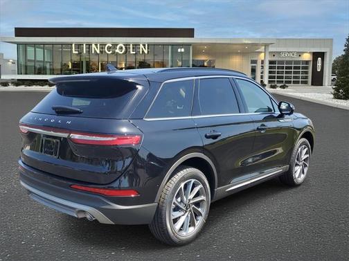 2025 Lincoln Corsair Premiere