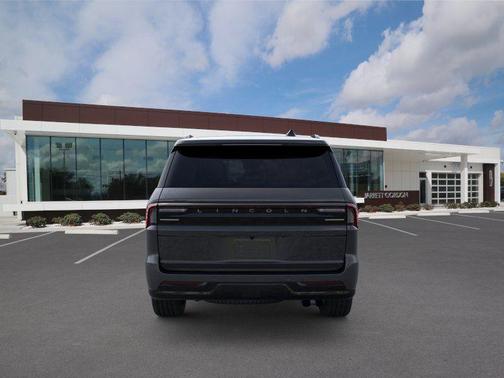 Starlight Gray Premium Colorant 2026 Lincoln Navigator Reserve