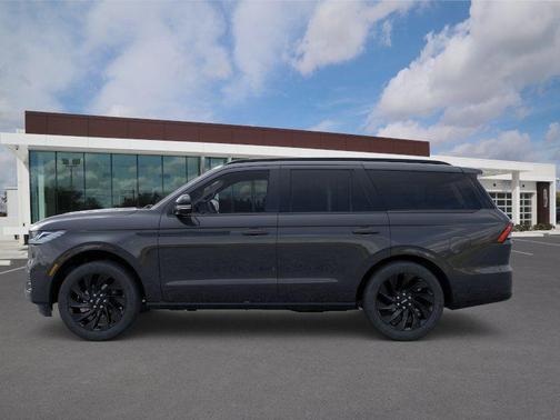 Starlight Gray Premium Colorant 2026 Lincoln Navigator Reserve