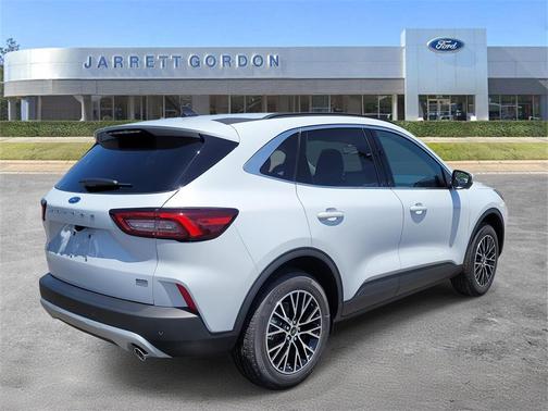 2025 Ford Escape PHEV SE