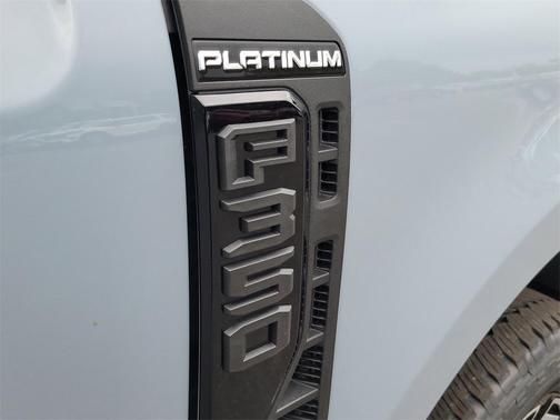 2026 Ford F-350 Platinum