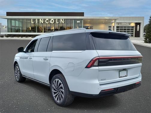 2025 Lincoln Navigator Black Label