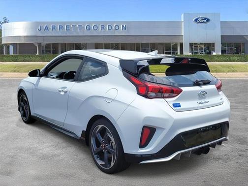 2020 Hyundai Veloster Base