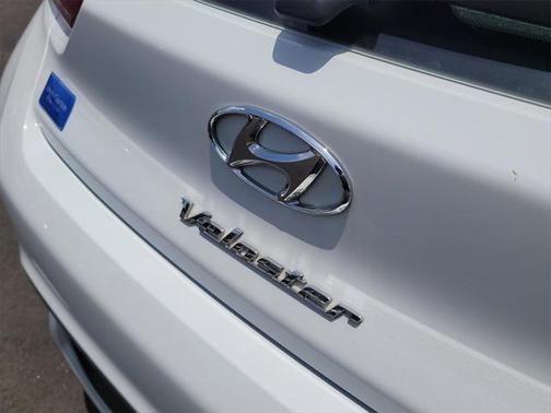 2020 Hyundai Veloster Base