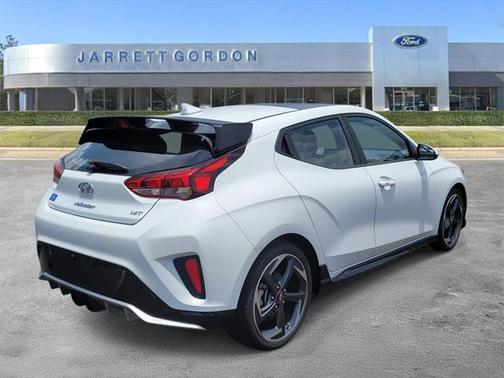 2020 Hyundai Veloster Base