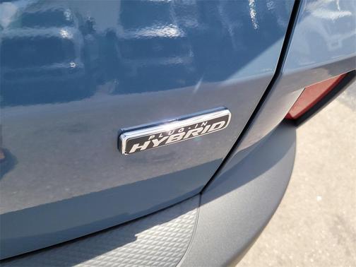 2025 Ford Escape PHEV SE