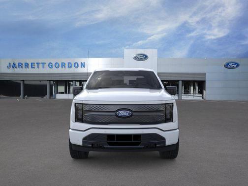 Oxford White 2025 Ford F-150 Lightning Flash