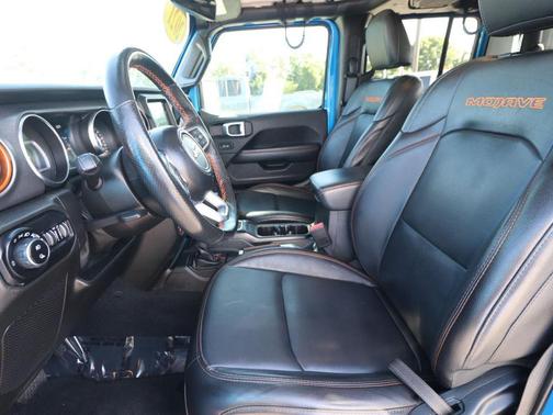 Hydro Blue Pearlcoat 2021 Jeep Gladiator Mojave 4x4