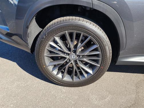 2025 Lexus NX 350h Premium