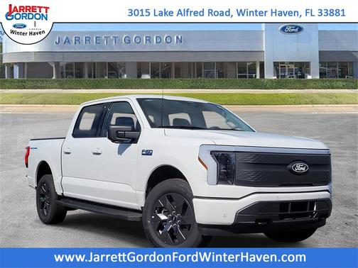 2025 Ford F-150 Lightning Flash