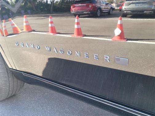 2023 Jeep Grand Wagoneer Obsidian 4x4