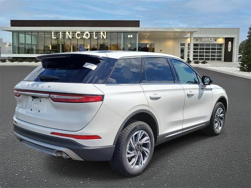2025 Lincoln Corsair Premiere