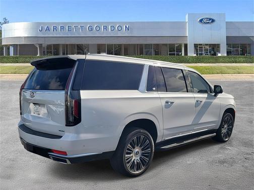 2022 Cadillac Escalade ESV Premium Luxury
