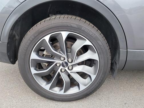 2021 Lincoln Nautilus Reserve