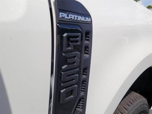 2026 Ford F-350 Platinum