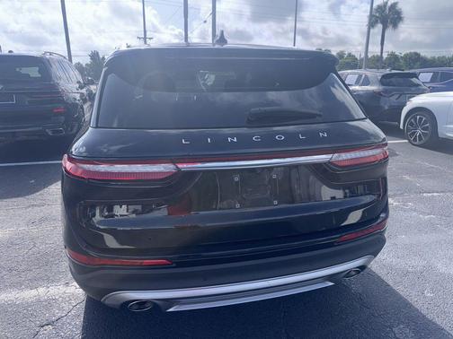 Infinite Black Metallic Clearcoat 2022 Lincoln Corsair Standard