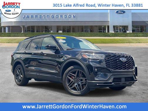 Agate Black Metallic 2025 Ford Explorer ST-Line