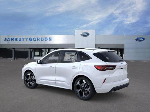 2026 Ford Escape ST-Line Elite