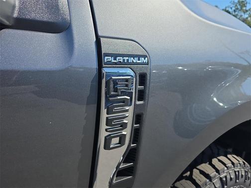 2026 Ford F-250 Platinum