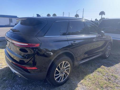 Infinite Black 2021 Lincoln Corsair Standard