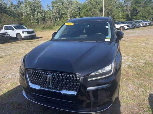 Infinite Black 2021 Lincoln Corsair Standard