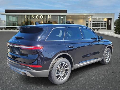 Infinite Black 2021 Lincoln Corsair Standard