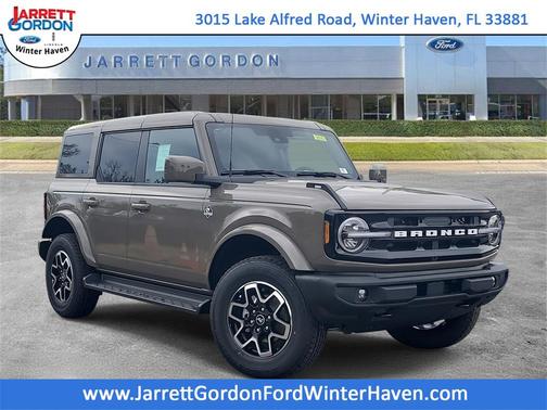 2025 Ford Bronco Outer Banks