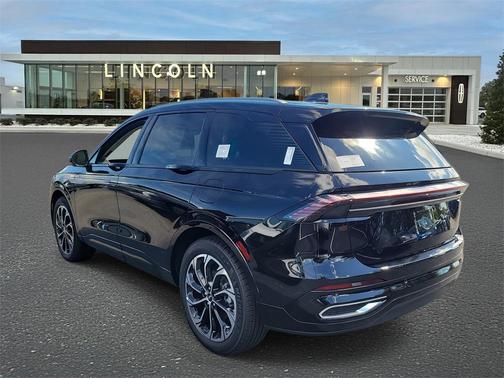 2025 Lincoln Nautilus Reserve