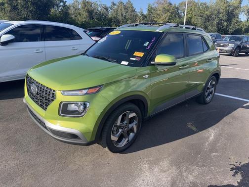 2024 Hyundai VENUE SEL