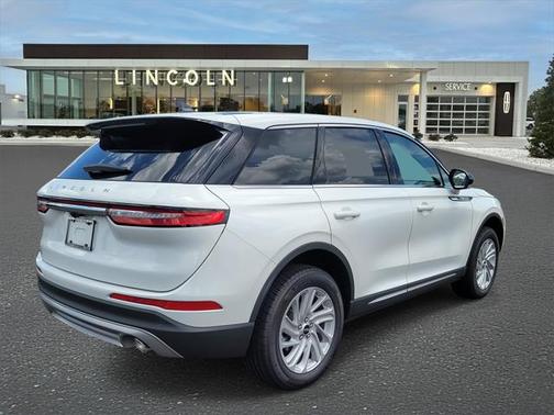 2025 Lincoln Corsair Premiere