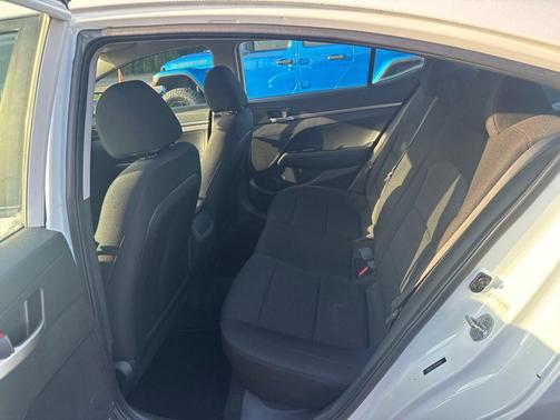 Quartz White Pearl 2020 Hyundai ELANTRA SE